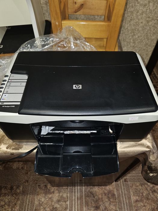 Продам принтер HP Deskjet F2180