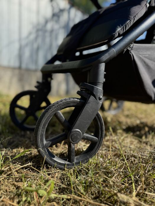 Carrello Bravo 2024 прогулянковий візочок коляска