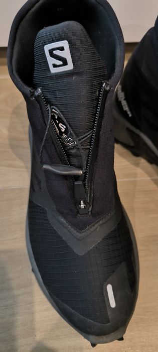 Salomon - bota preta