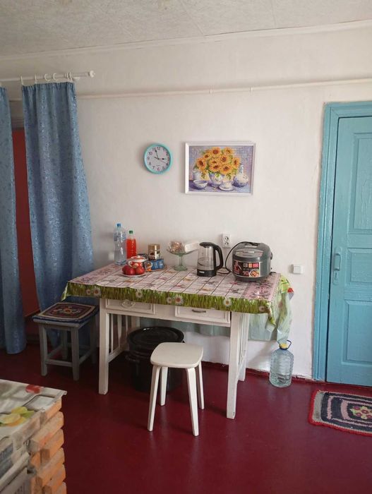 Продаю невеликий будиночок з великою ділянкою