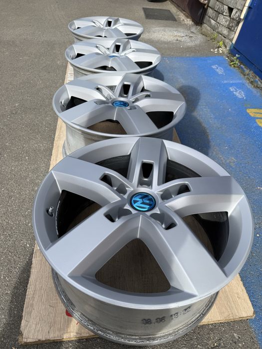 Диски Touareg 5/130 R19 ET59 8,5J 71,6 Porsche Audi Q7 goauto