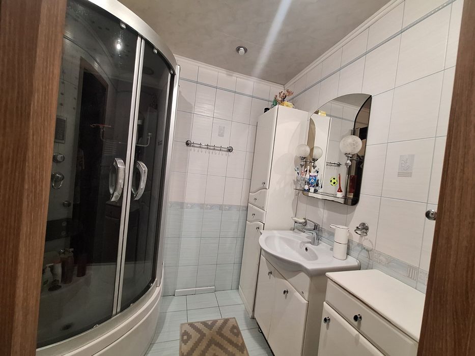 Продаж 3к квартири 95 кв. м на вул. Академіка Сергія Корольова