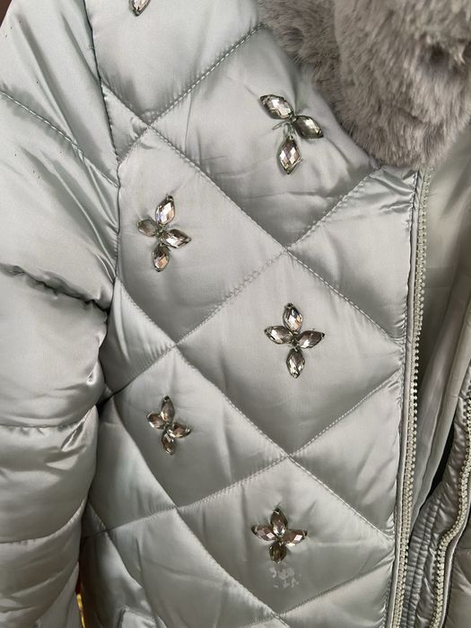 Зимова курточка 42