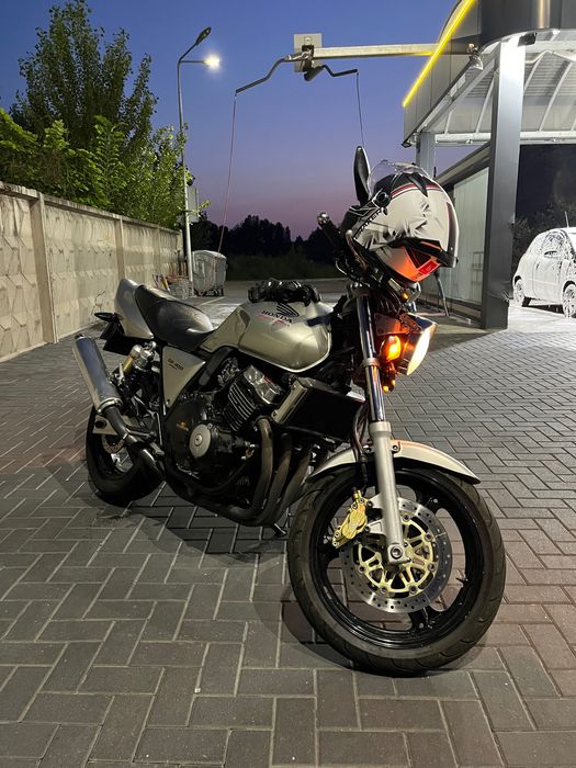 Honda cb 400 sf version s. 53 к.с