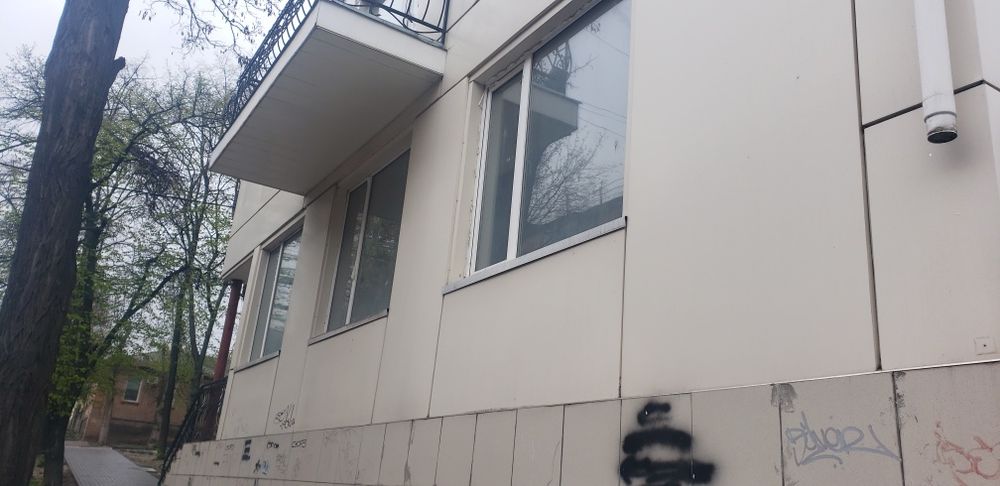 Продам Будинок Центр