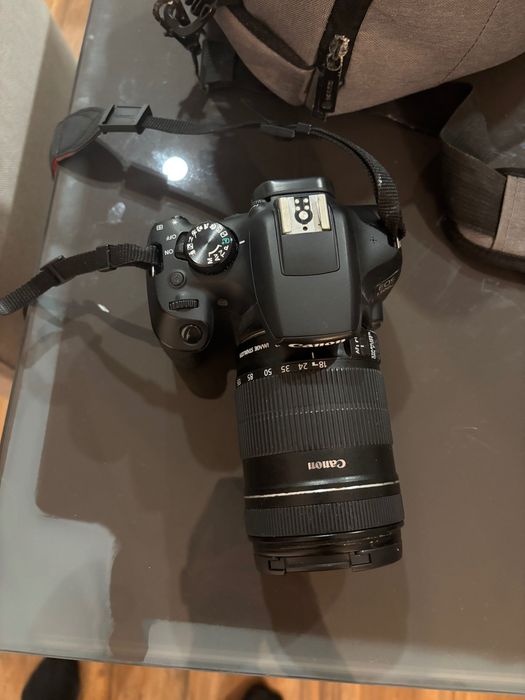 Máquina fotográfica Canon EOS1300