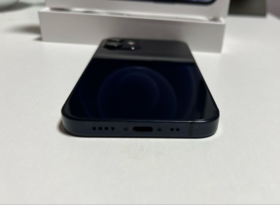 Iphone 12 mini 64gb.