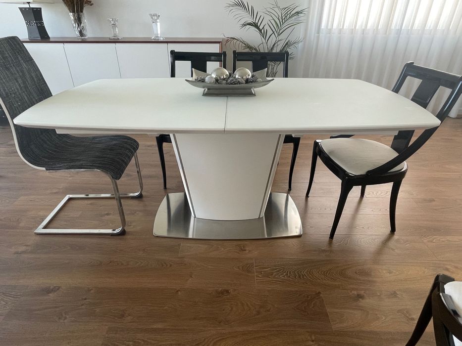 Mesa de jantar com 6 cadeiras