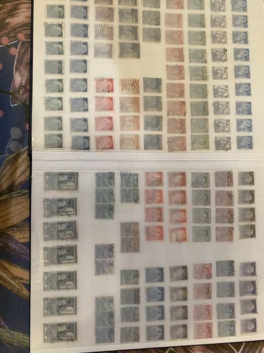 Альбом  марки італія близько 500 шт