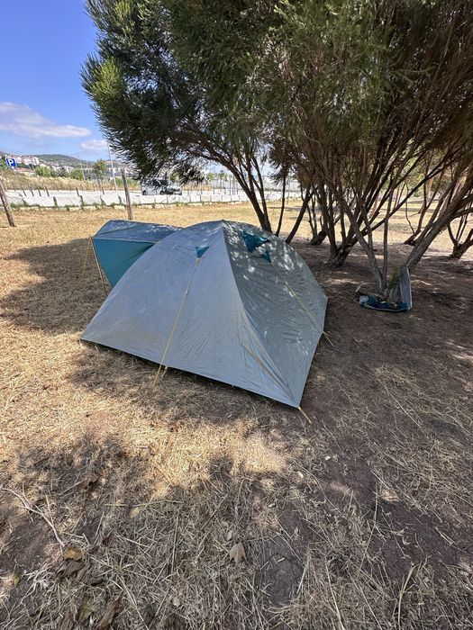 Tenda iglo de campismo para ate 4 ocupantes