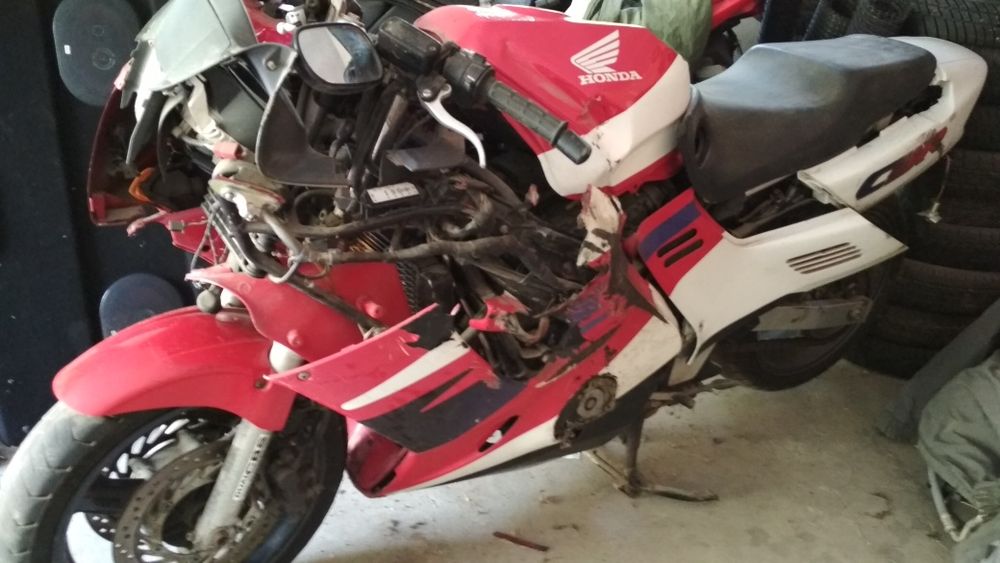 Para peças Honda CBR 1000