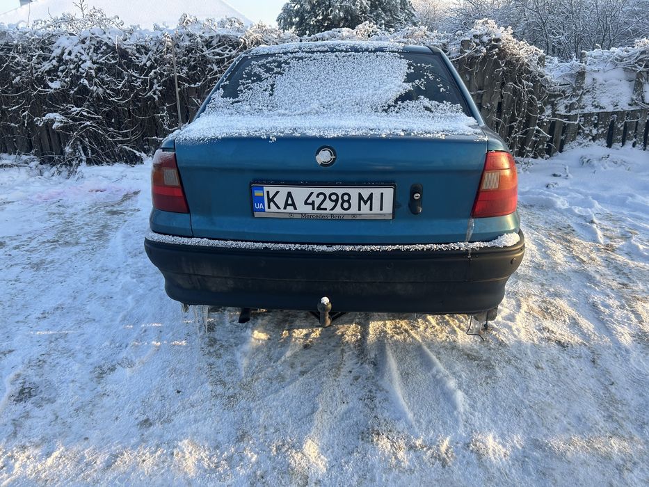 Продам Опель астра F 1.8 моно 1993року