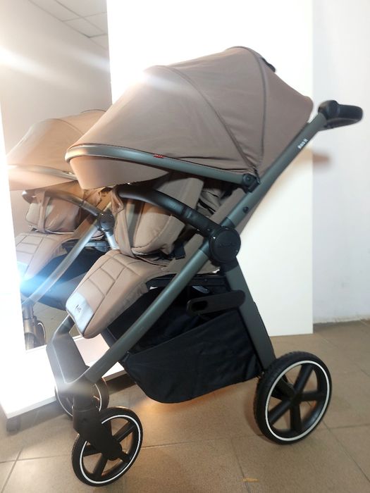 Коляска CARRELLO bravo DELUX модель 2025 року ШОУРУМ