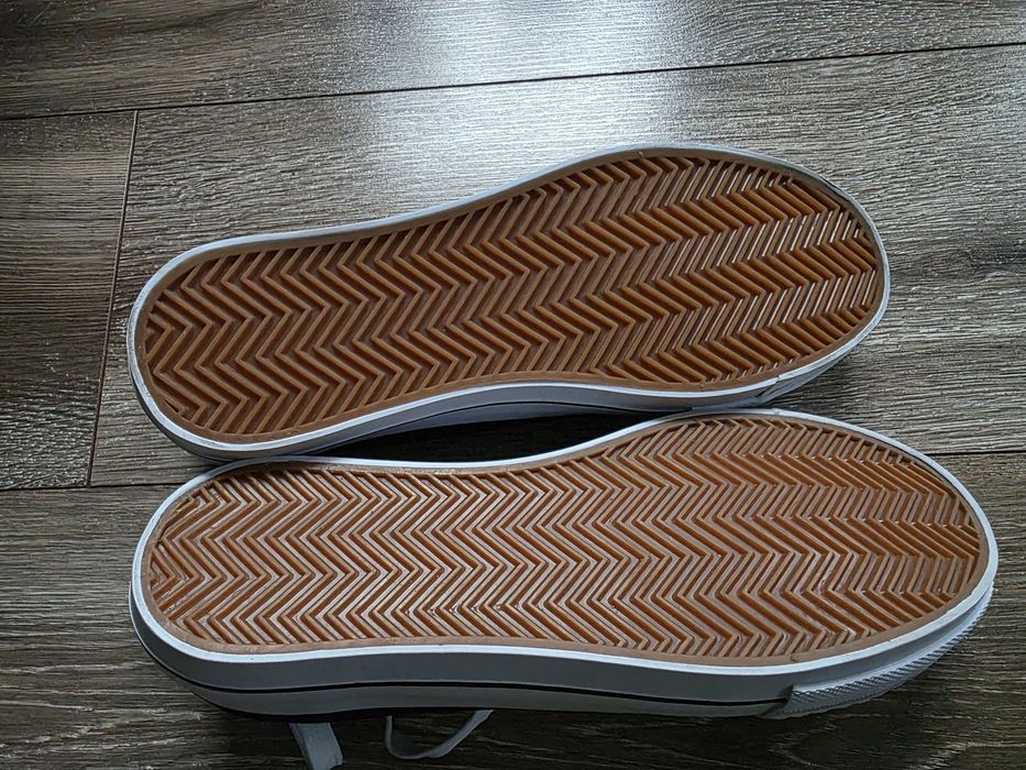 Trampki damskie Claudia Ghizzani 39 nowe