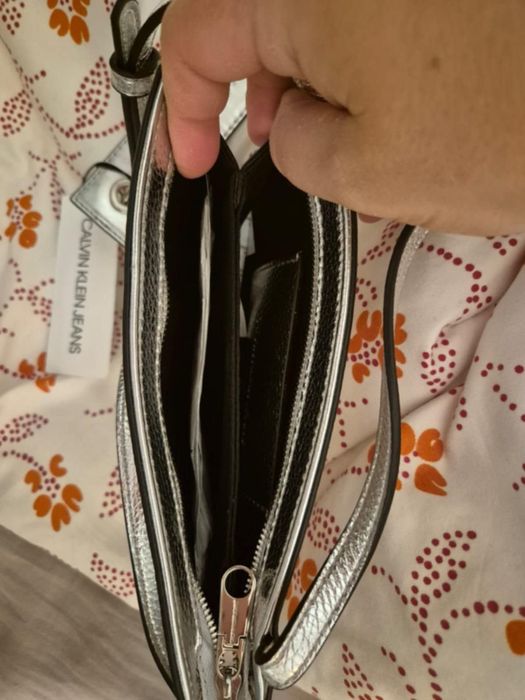 Torebka srebna Calvin Klein