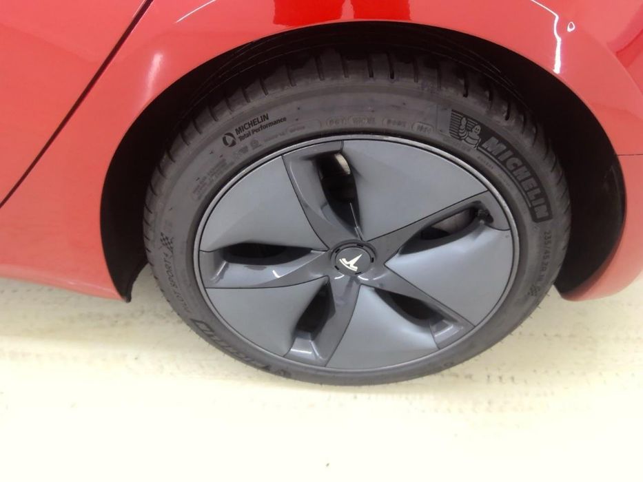 Tesla model 3 rigorosamente impecavel