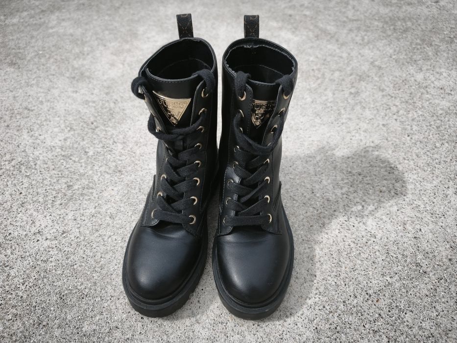 GUESS botas militar 35