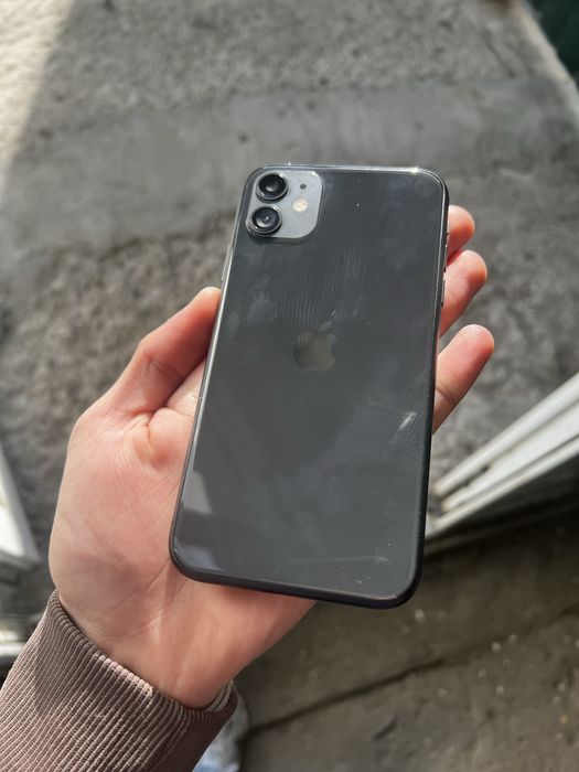 Продам iPhone 11