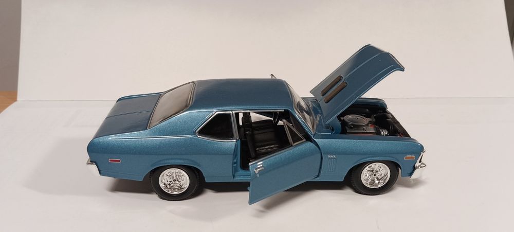 Carro Chevrolet Nova SS  1/24