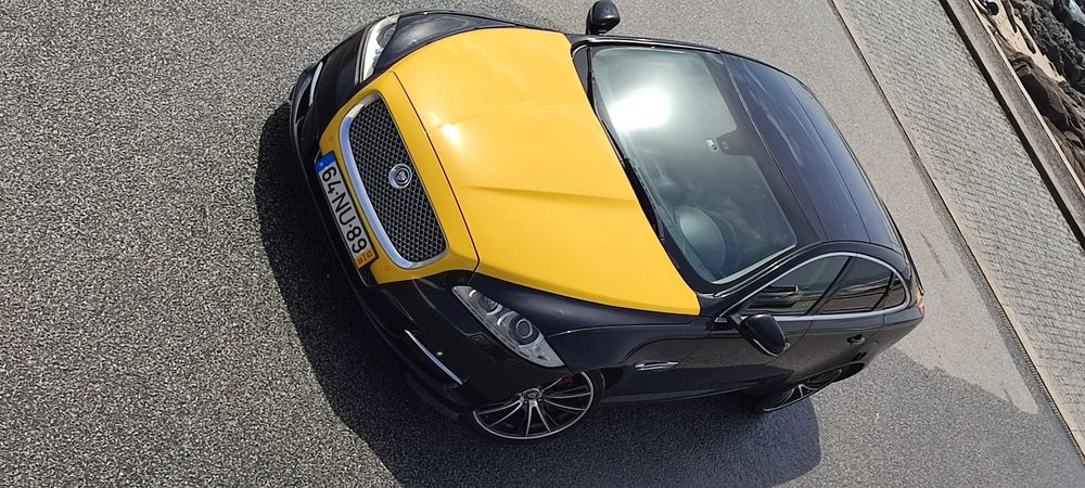 Vendo ou troco por carros ou motas Jaguar XJL 3.0 D bitubo único 256 mil kms fim de 2012 aceito retoma