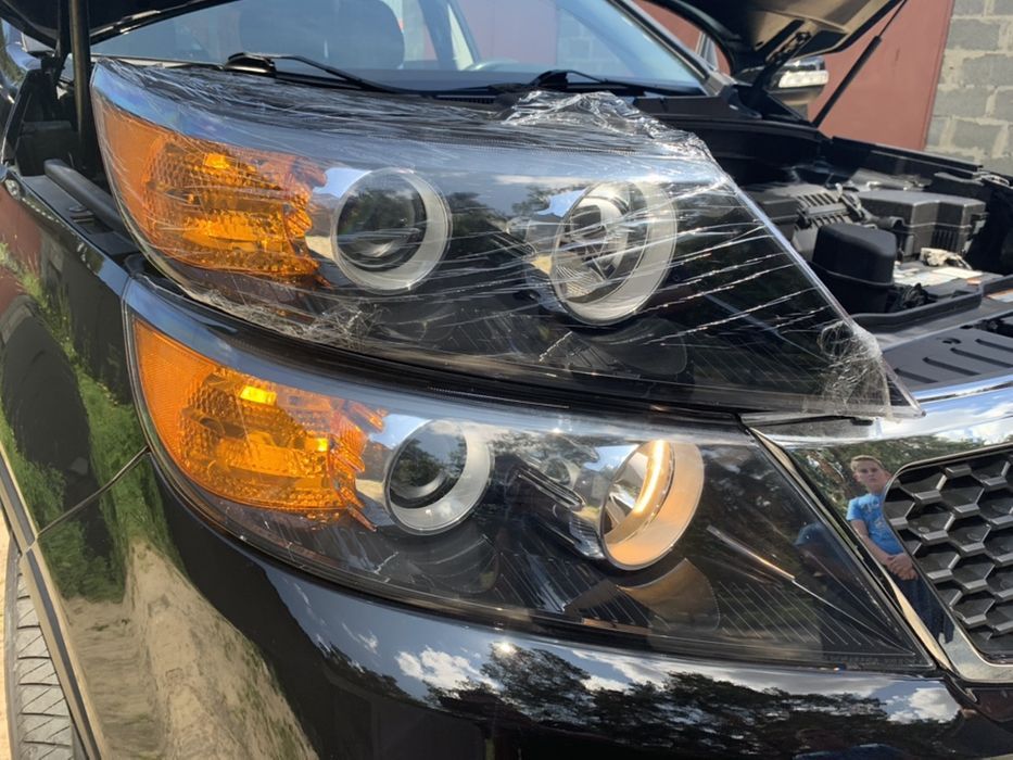 Фара Kia Sorento 2009 - 2012
