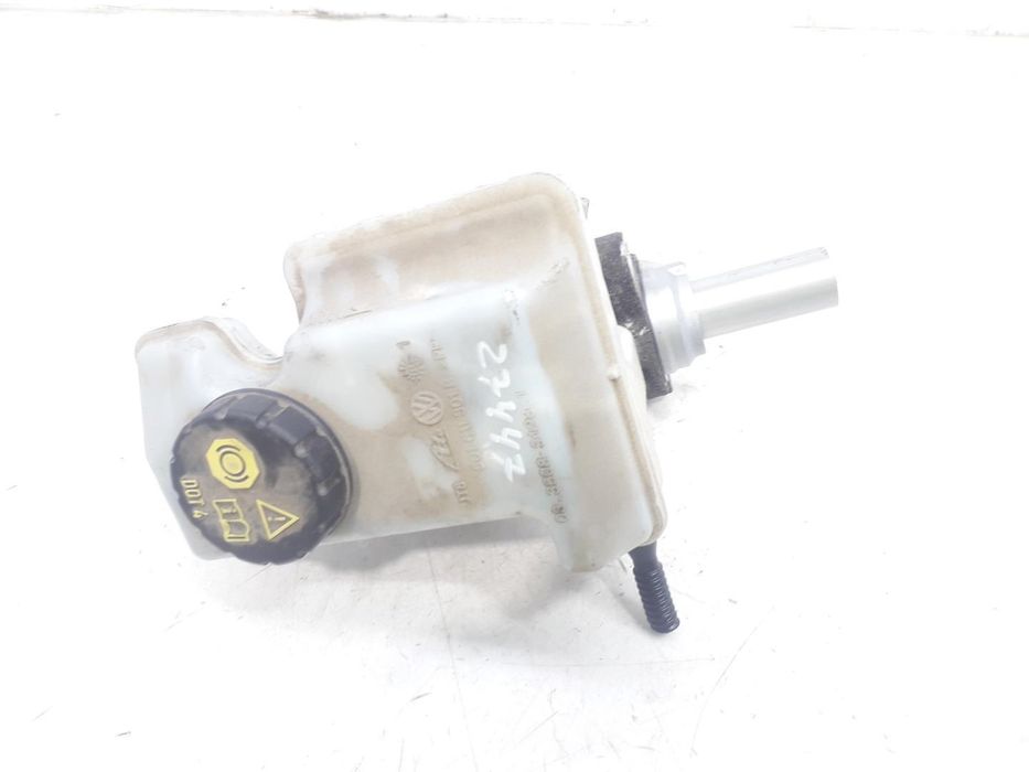 bomba de travão seat leon