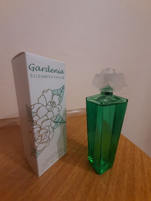 Perfum Gardenia Elizabeth Taylor