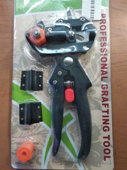 Прививочний секатор, для прививок дерев винограду, кустів.