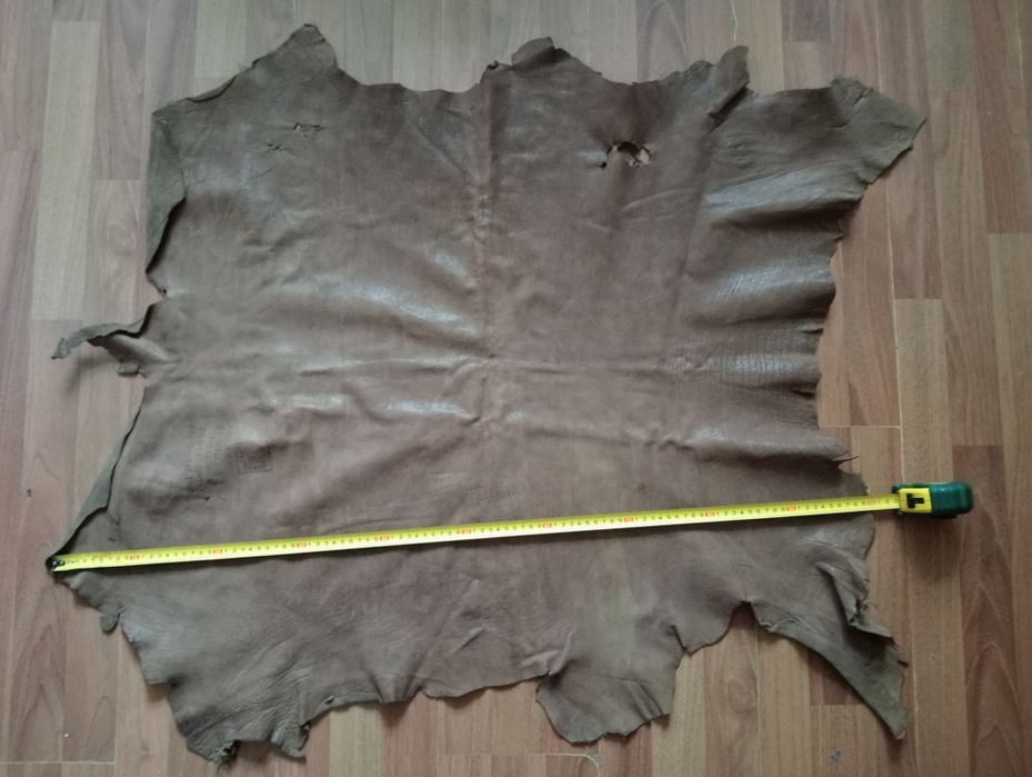 Натуральная телячья кожа.70 дм ,фабричного производства