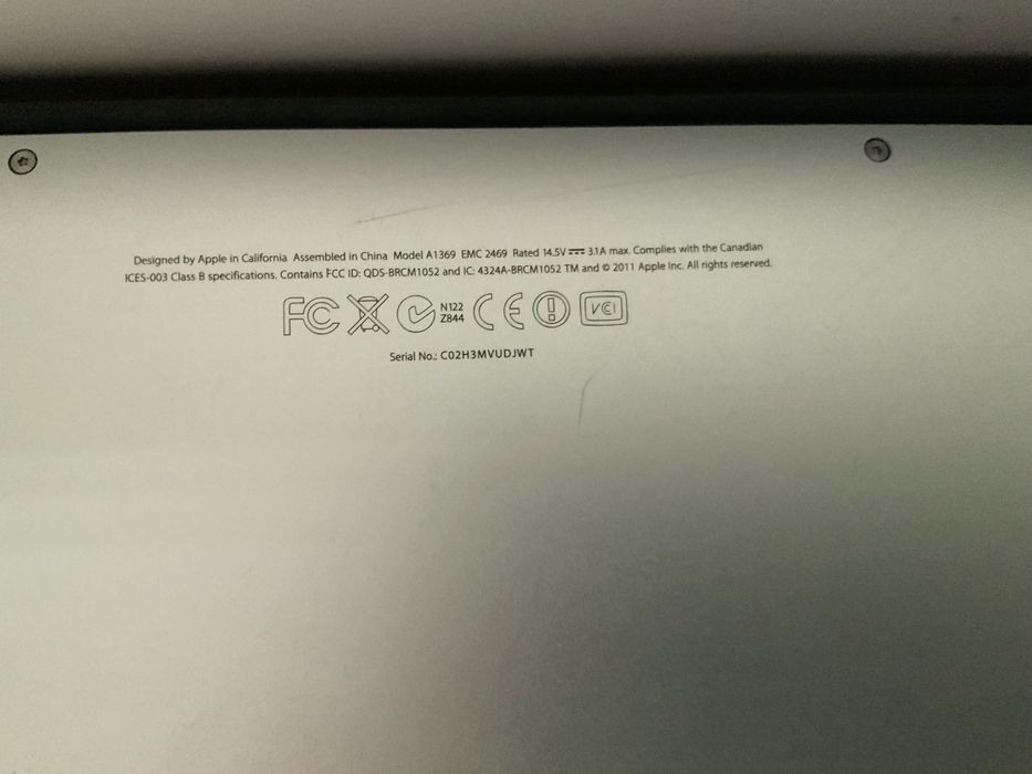 Uszkodzony macbook air a1369 dysk 128gb 4gb ram