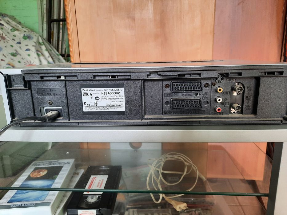 Видеомагнитофон Panasonic NV-HS 820
