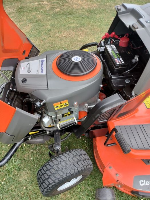 Kosiarka traktorek Husqvarna TS242TXD + nowy kosz trzykomorowy