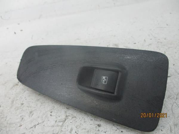 Comando / botão / interruptor vidros frente direito PEUGEOT Boxer