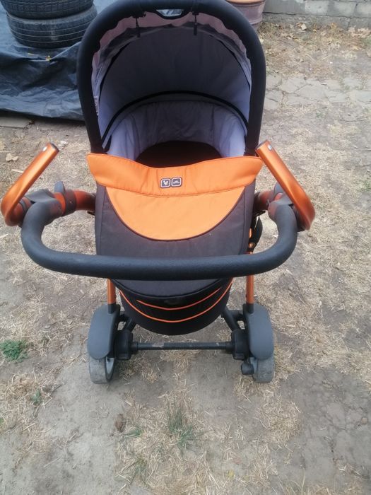 Продам детскую коляску в очень хорошем состоянии