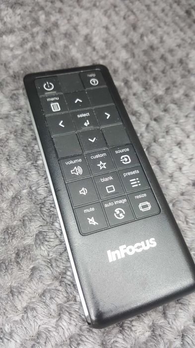InFocus HW-Navigator-3 pilot do projektora