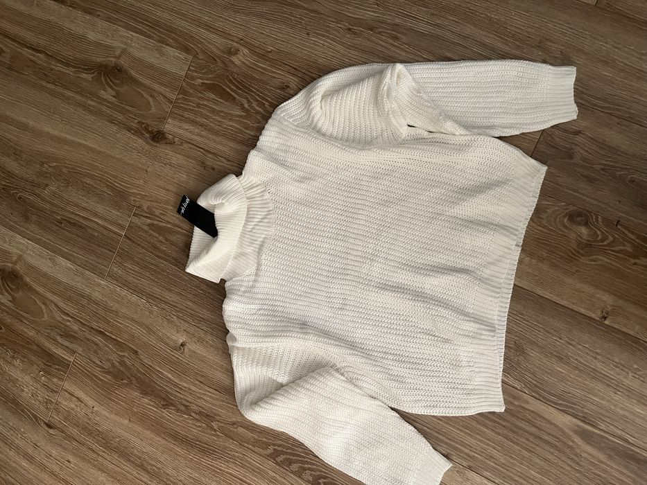 Sweter biały nowy z metką
