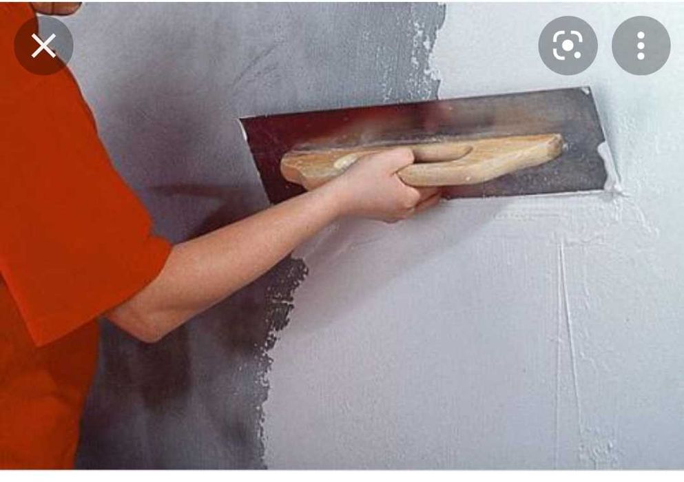 Шпаклевка стен. Шпаклевание стен. Штукатур маляр knauf fugen. Штукатурка поверхность. Как работать со шпаклевкой.