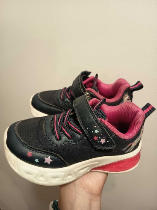 Sneakersy dla dziewczynki