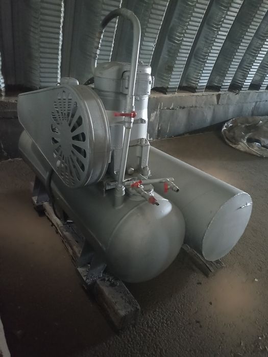 Компресор,3,фазний,7/5кловат,300літрів