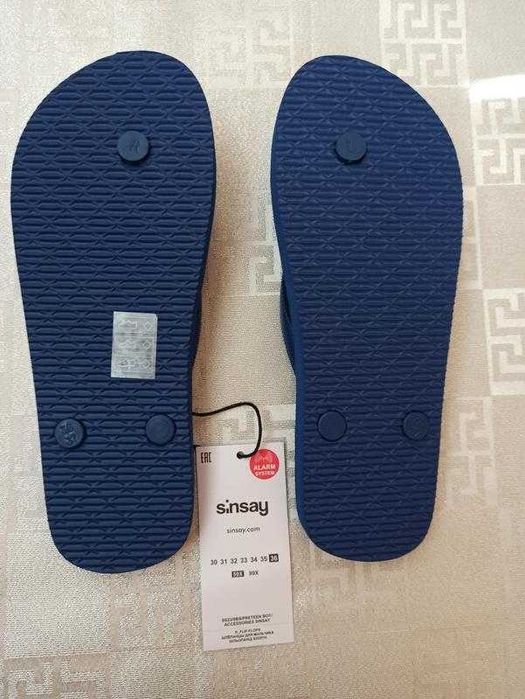 Шльопанці SinSay Польща .