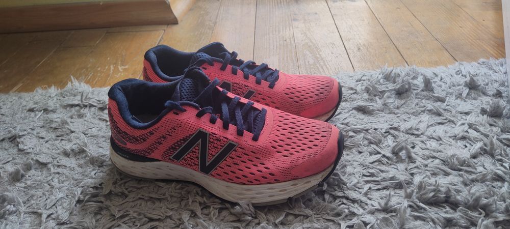 Buty Damskie do biegania New Balance Abzorb 680 stan bardzo dobry!