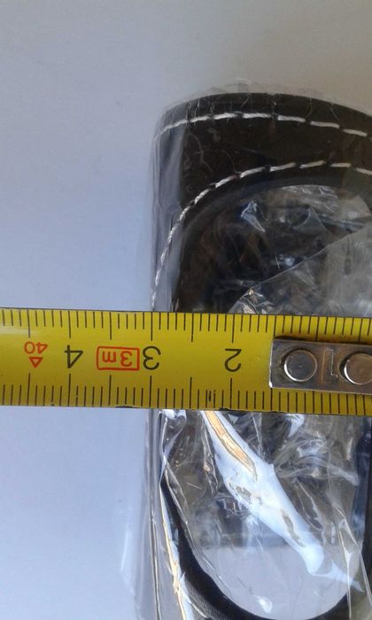 Suporte telemóvel (material como cabedal)