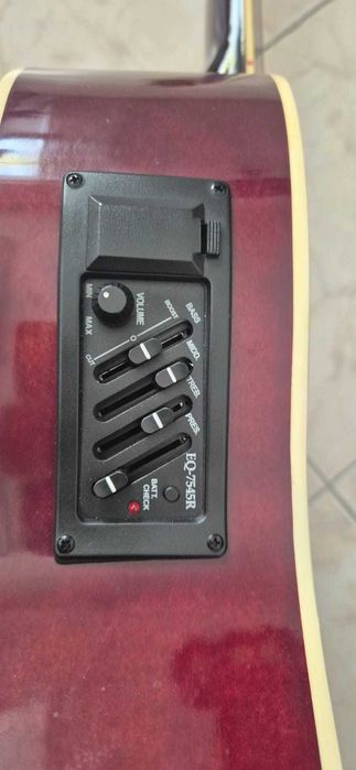 Guitarra clássica amplificada  Marca Harley Benton