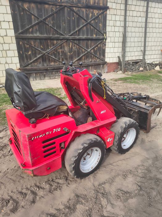 Miniładowarka Avant