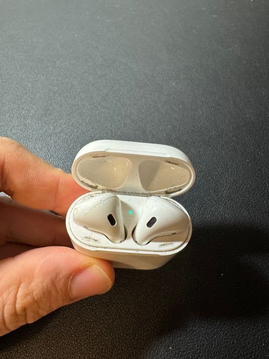 AirPods 2 - 4 sztuki