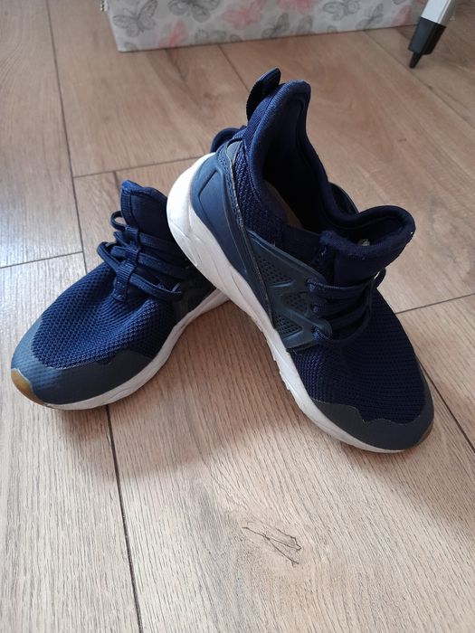 Sportowe buty na wiosne granatowe next 26 17cm