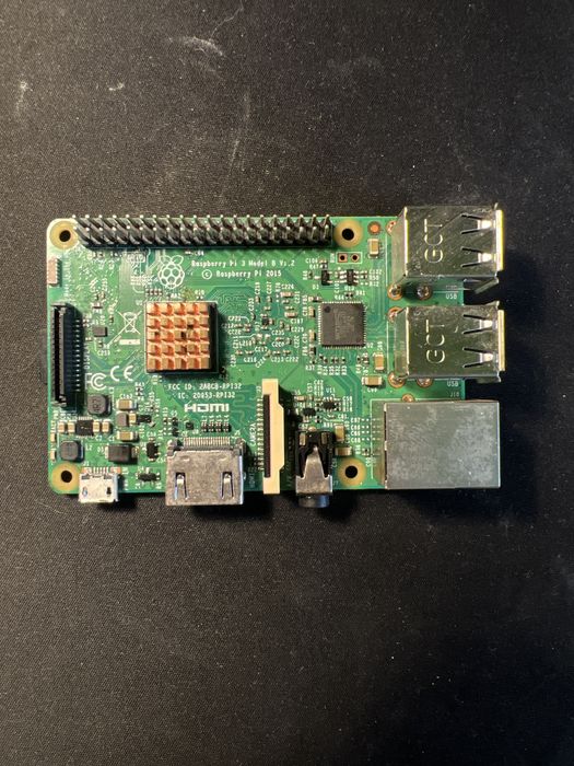 Raspberry Pi 3B v1.2 + Karta 32 GB Lexar