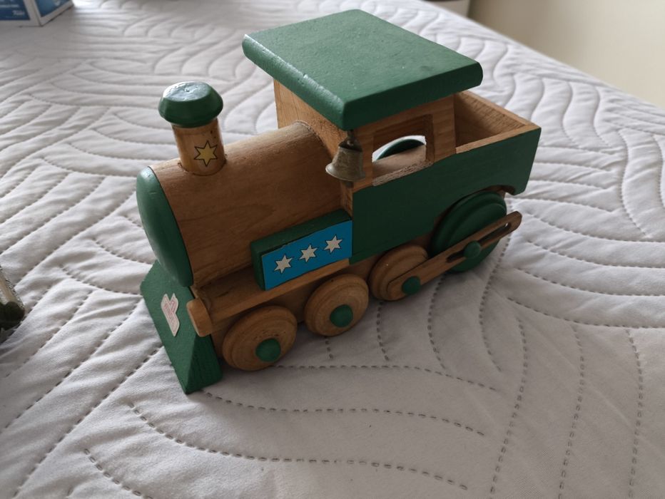 Brinquedos em madeira