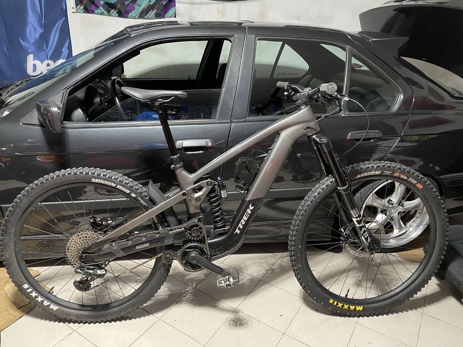 Trek slash +.