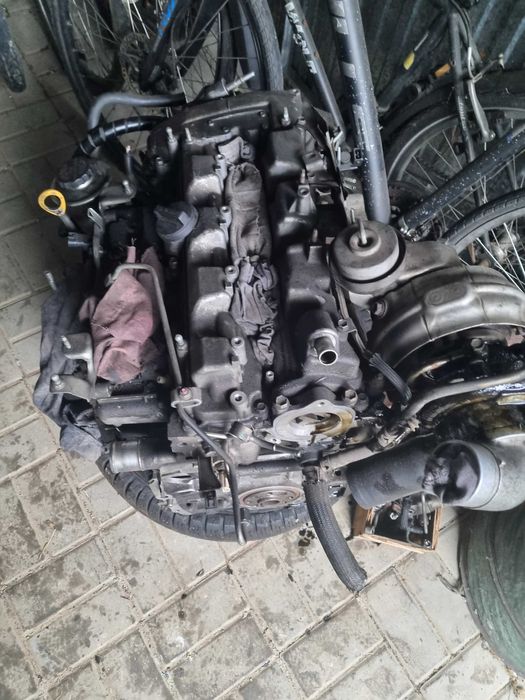 Silnik Toyota Auris 2.2 D4D